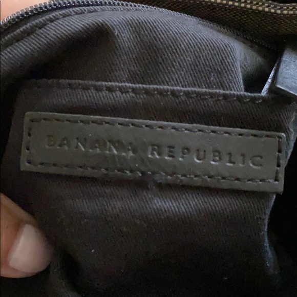 Banana Republic pocketbook EUC - Picture 7 of 7